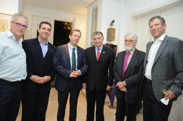 Ricardo Berkiensztat, Sergio Napchan, Isaac Herozg, Fernando Lottenberg, Celso Lafer e Eduardo Wurzmann